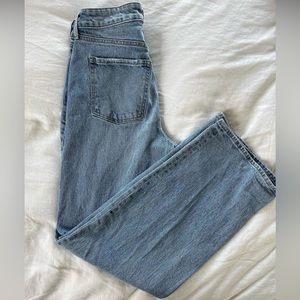 Like new. Old Navy Sky-hi Wide Leg jeans. Size 2.